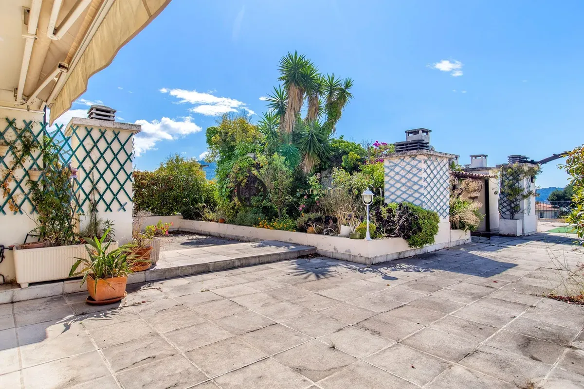 ULTIMO PIANO CON TERRAZZA E VISTA MARE - Photo 3