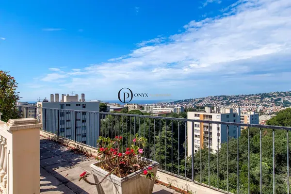 ULTIMO PIANO CON TERRAZZA E VISTA MARE - Photo 4