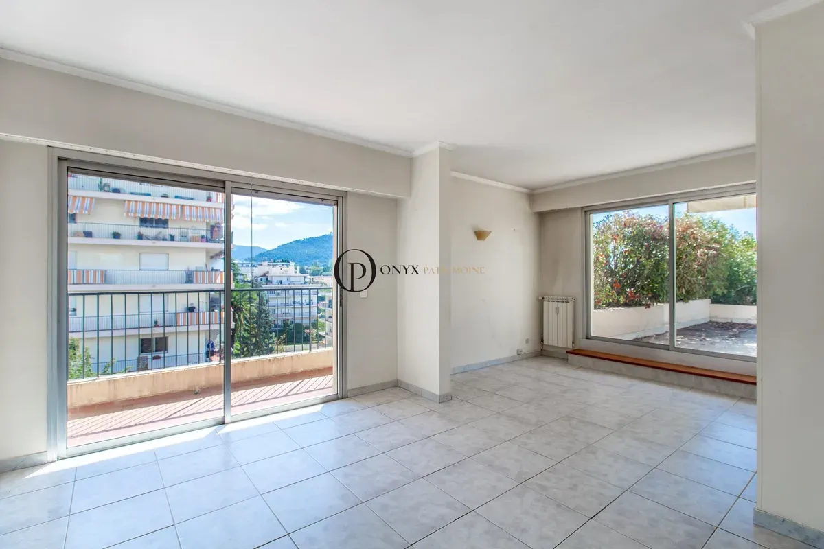 ULTIMO PIANO CON TERRAZZA E VISTA MARE - Photo 6
