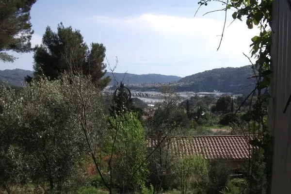 MAISON AVEC TERRAIN 10000m² - Photo 1